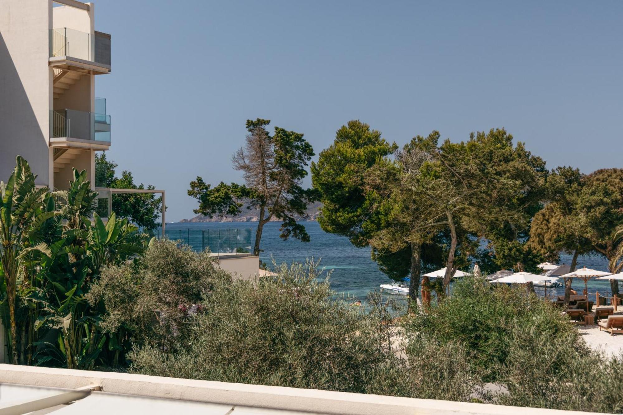 Me Ibiza - The Leading Hotels Of The World Santa Eularia des Riu Exterior photo